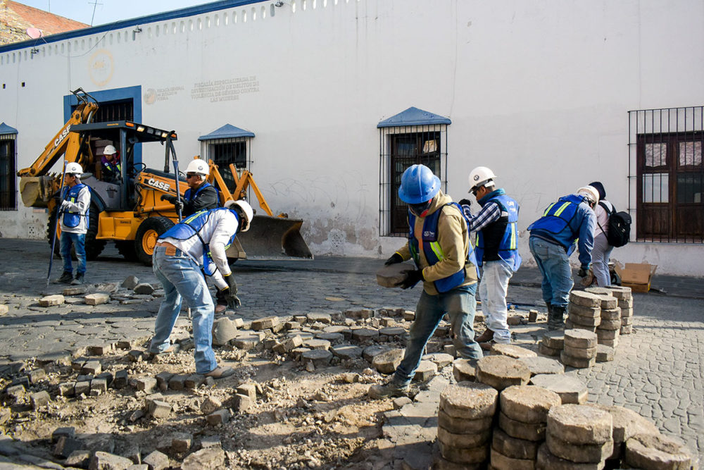 Por: Cortesía Hundimientos en la 14 Poniente evidencian la necesidad de rehabilitar calles: Rivera Pérez