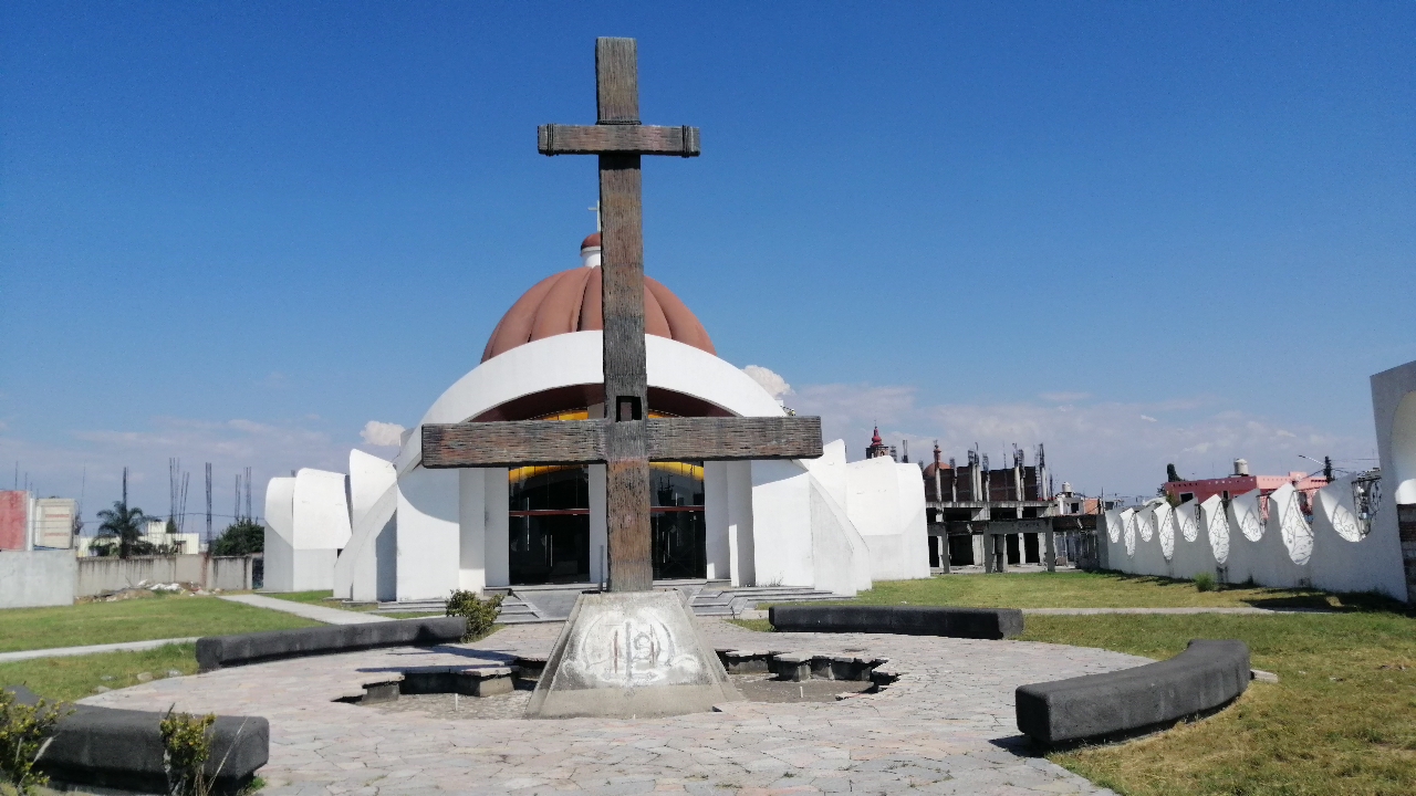 Iglesia de Nuestra Señora de Todos los Ángeles de SPCH no pertenece jurídica ni canónicamente a la Arquidiócesis de Puebla