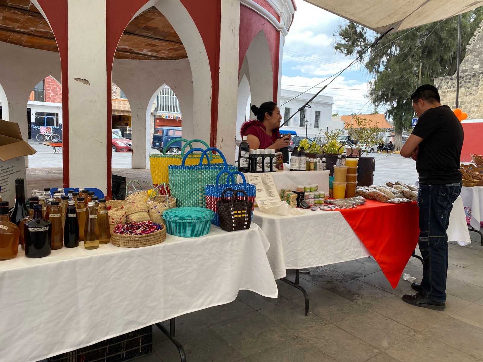 Por: Cortesía Lula Pineda Calpan presenta primera edición de “Mercadito Naranja”