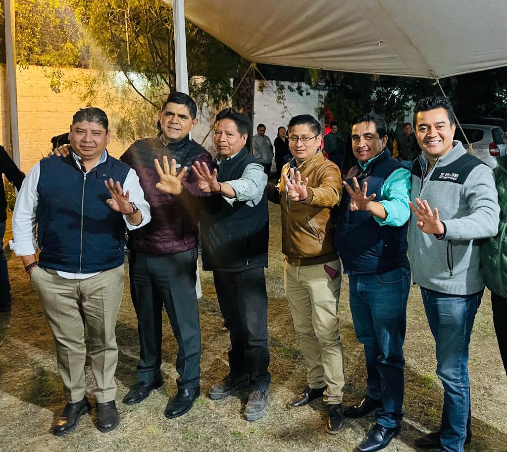 Respeto al trabajo pide Karina Pérez a varios morenistas que levantan la mano por candidatura de SACH