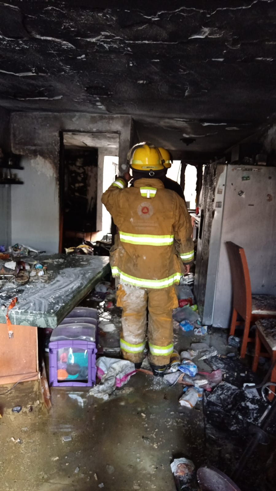 Comunicado oficial Bomberos de San Pedro sofocan incendio en vivienda de Santa Bárbara Almoloya tras acumulación de gas