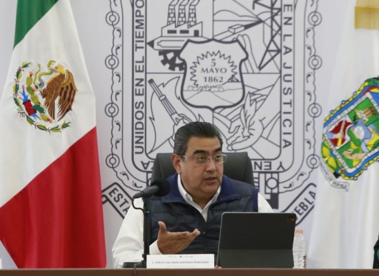 Devolución de 2 mil 600 mdp en pagos al SAT también fue solicitada a AMLO