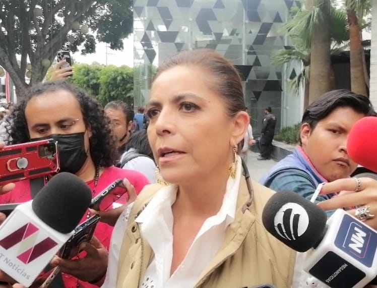 Por: Cortesía Lula Pineda           Recomendación a restauranteros, suspender servicio de comida en terrazas: Olivia Salomón