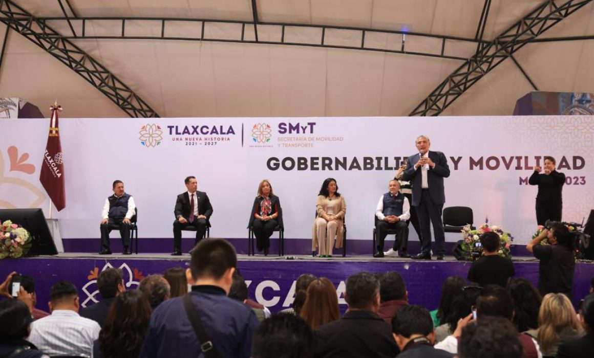 Por: Cortesía Encabeza Adán Augusto encuentro con transportistas de Tlaxcala