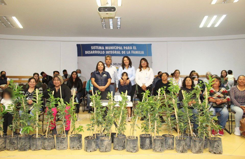 Lupita Cuautle implementa el programa “Alimentos con Futuro”