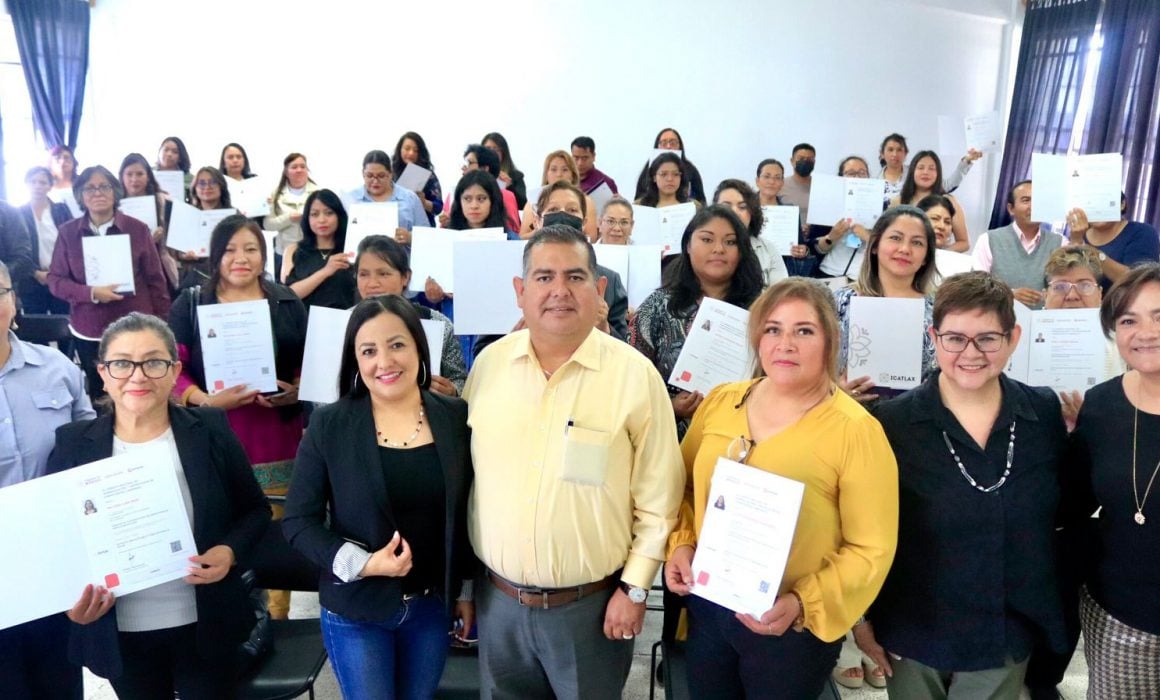 Por: Cortesía Entrega Icatlax 40 certificados en estándar de competencia