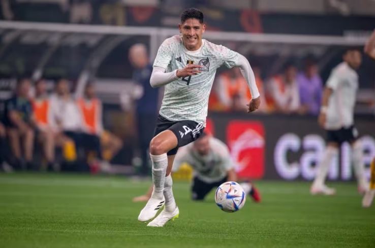 Edson Álvarez 