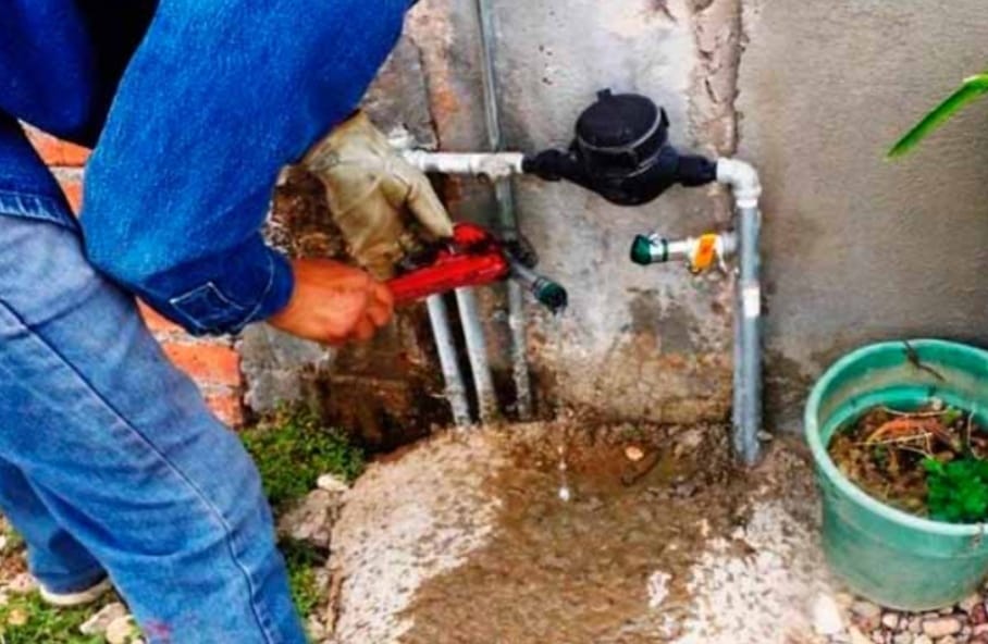 Escases de agua en San pedro se agrava ante tomas clandestinas y una cartera vencida de 100 mdp