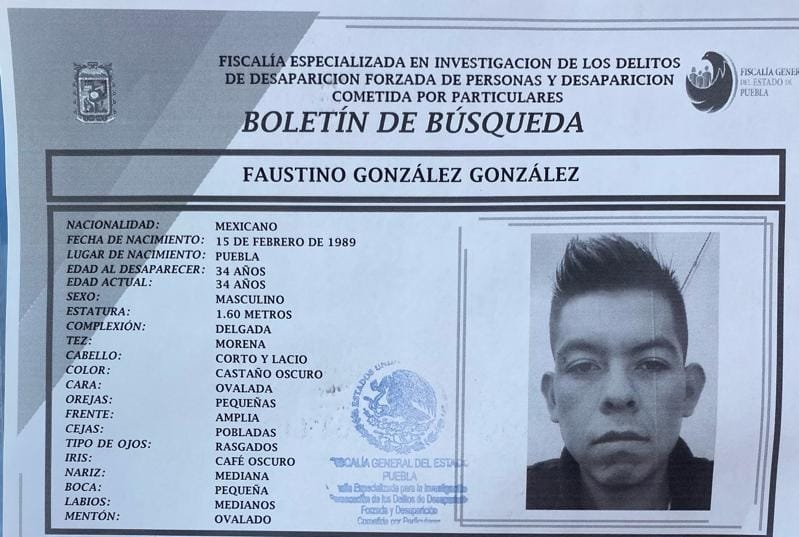 Faustino González se despide en el parque de San Pedro Cholula de su esposa, no lo han vuelto a ver