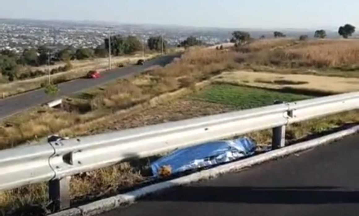 Hallan sin vida a hombre en la autopista Tlaxcala-Puebla, en Zacualpan