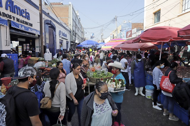 Por: Cortesía Eduardo Rivera advierte multas a pescaderías no regularizadas: hasta 40 mil pesos por clausura