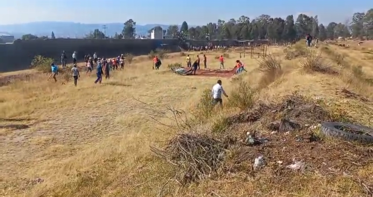 Se confrontan por “Cartolandia” pobladores de Santa Cruz Guadalupe y Texcacoac