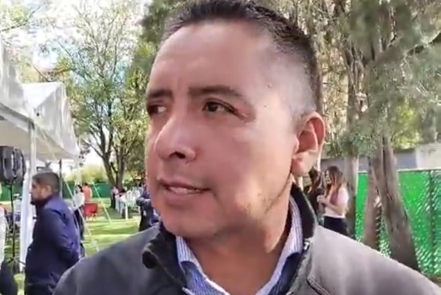 Por: Cortesía Lula Pineda Inician pláticas Ayuntamiento de SACH y el INAH para continuar con obras en plaza cívica de Tonantzintla
