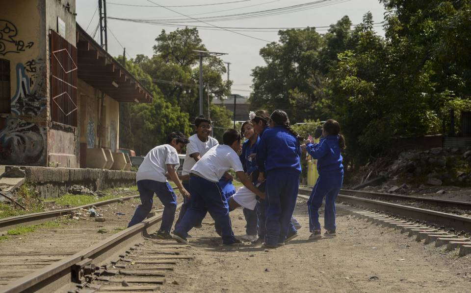 BUAP Lanza el Programa "Ya Párale" para Combatir el Bullying