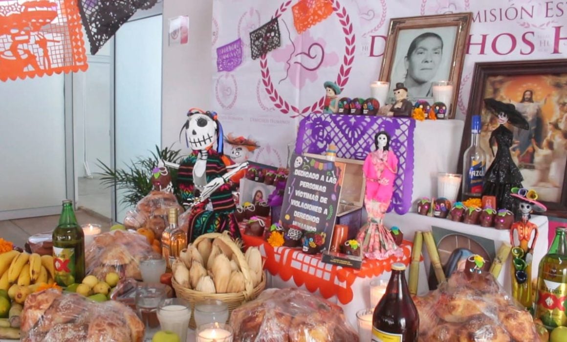 Conmemora CEDH con ofrenda a víctimas de violaciones de DH y defensoras