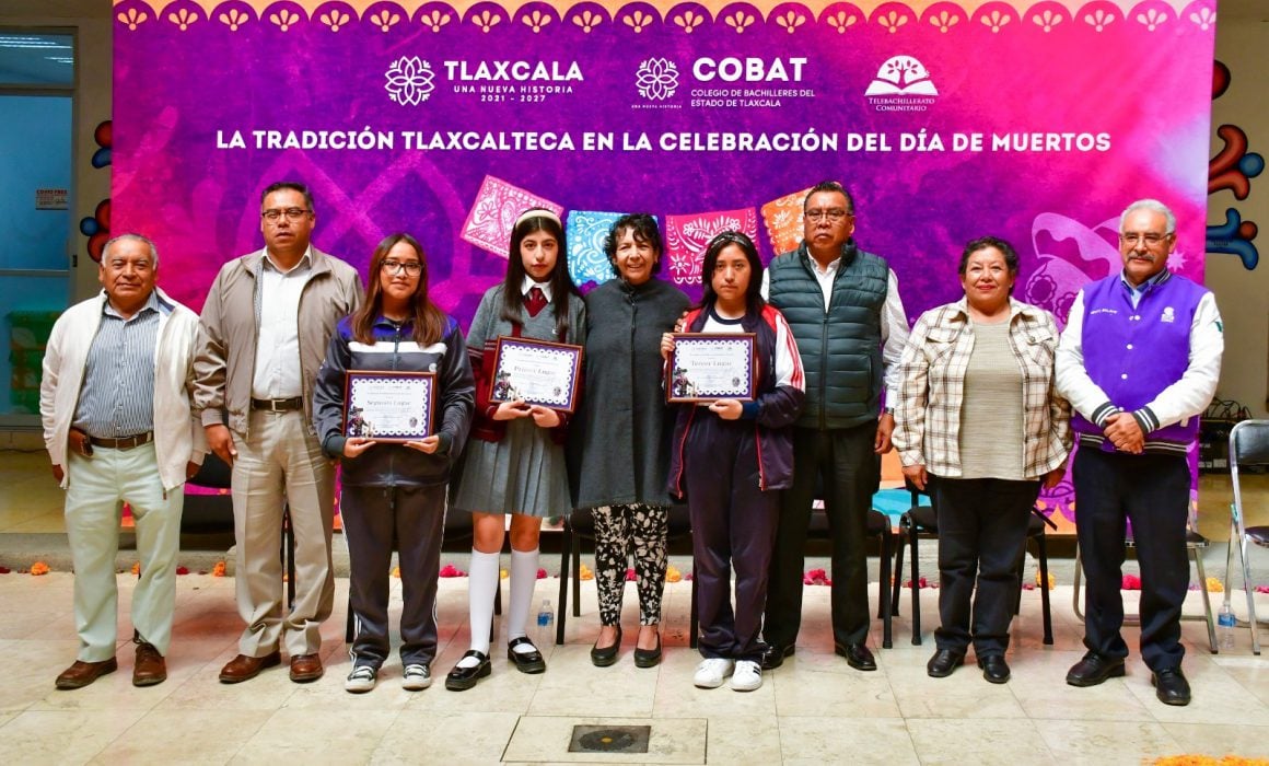 Realiza Cobat concurso de ensayos del Día de muertos