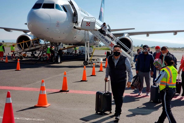 Con SEDENA, aeropuerto Hermanos Serdán detonará su potencial, afirma gobernador 