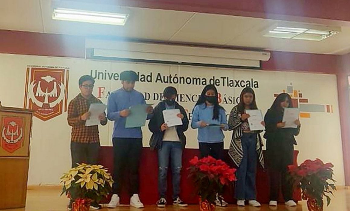 Por: Cortesía Efectúa la UATx semana de la química industrial