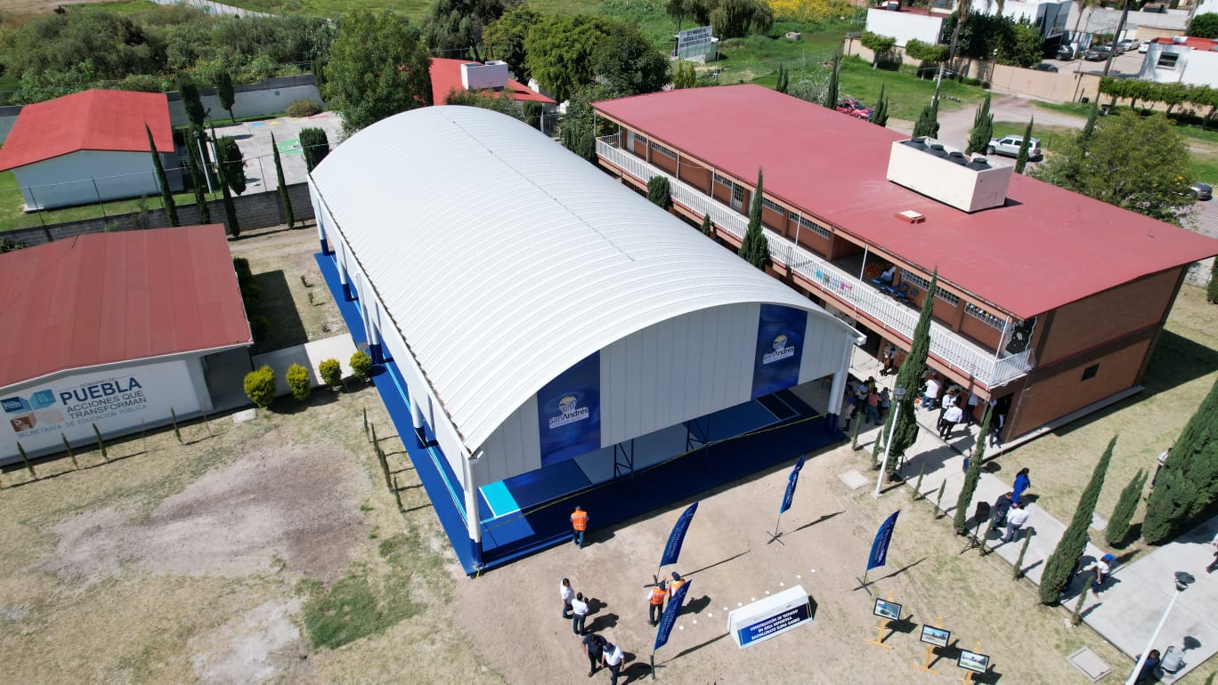 Entrega Mundo Tlatehui techado en el Bachillerato Elena Garro en Concepción La Cruz 