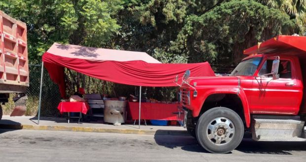  Malestar en la 32 Oriente ante invasión de comercio informal en obra del Congreso del estado de Puebla