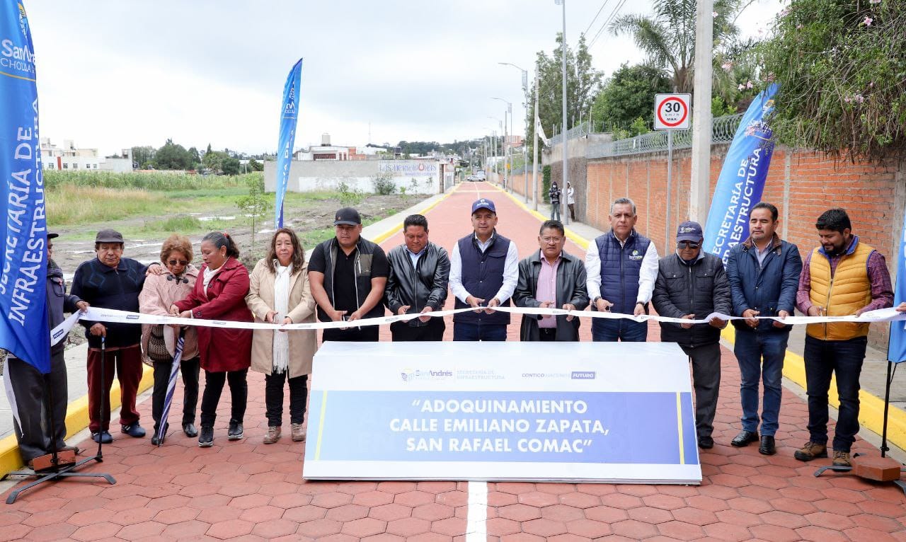 Entrega y arranca obra de adoquinamiento Mundo Tlatehui, en San Rafael Comac y San Francisco Acatepec 