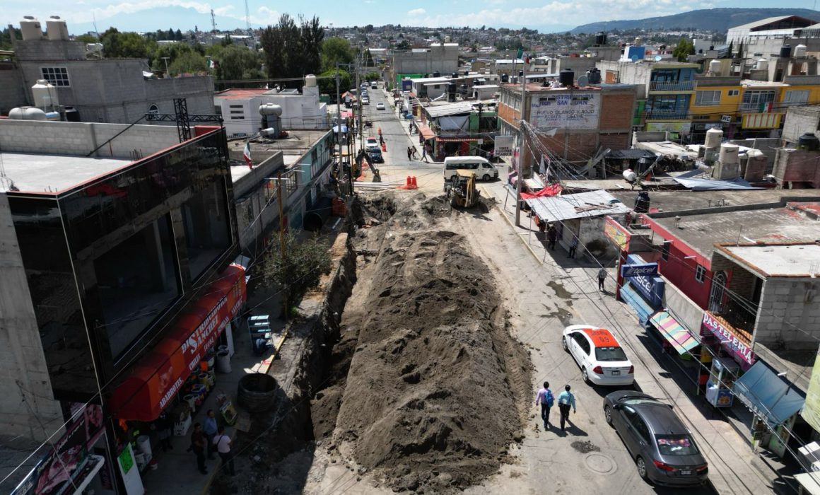 Se amplía red de drenaje pluvial en Chiautempan