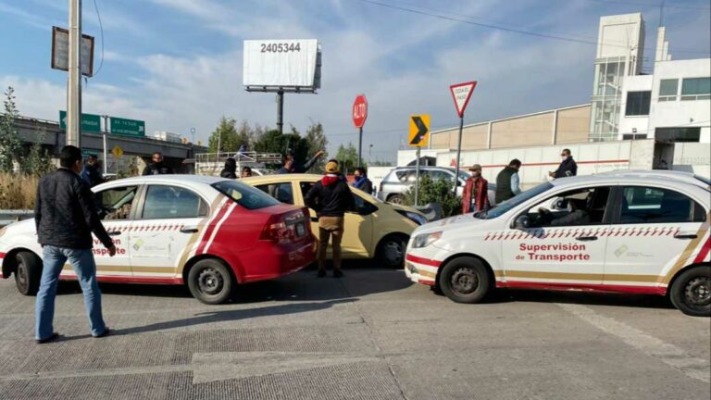 Por: Cortesía Afirma Antorcha Campesinos que en Periférico Ecológico únicamente operan alrededor de 200 taxis pirata