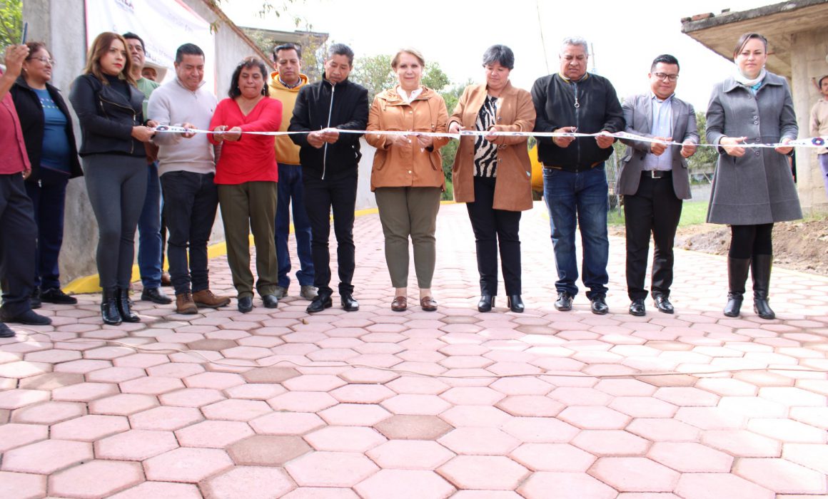 Inaugura Maribel Pérez Arenas obra en Tepehitec
