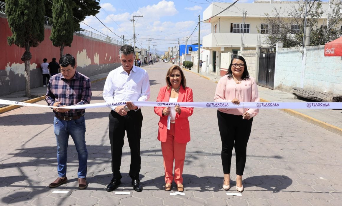 Por: Cortesía Entrega Lorena Cuéllar sustitución de pavimento en Benito Juárez