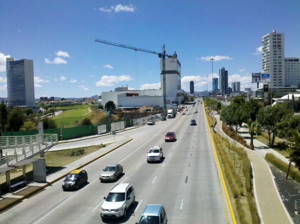 Este lunes inició el estudio de movilidad en Vía Atlixcayotl