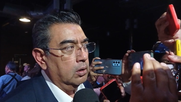 Gobernador sostuvo reunión con AMLO para concretar proyectos de Puebla