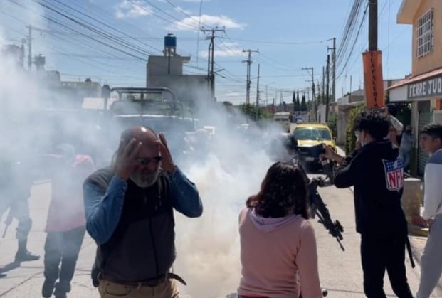Por: Cortesía Lula Pineda Manifestantes de la colonia Obrera protestan en la Autopista México-Puebla tras coste de electricidads llegada de Guardia Nacional