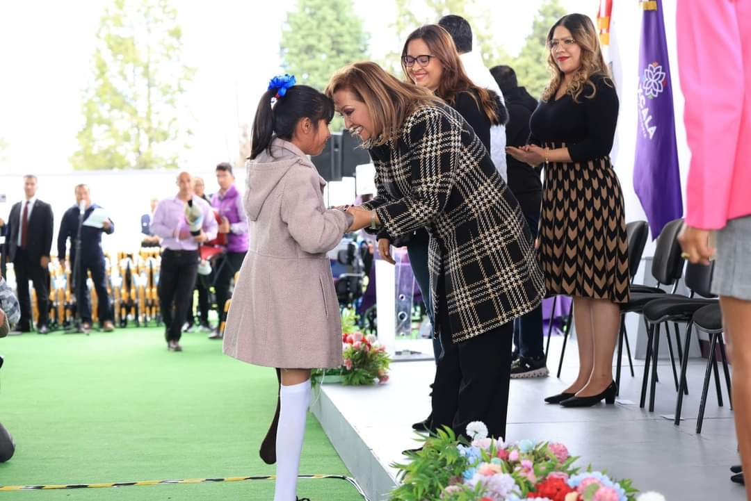 Aprobación de Lorena Cuéllar se reduce al 40% dice encuesta