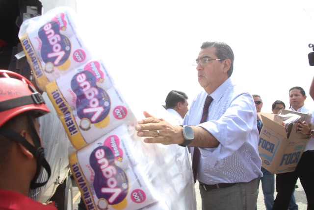 Gobierno estatal envía ayuda a damnificados de Acapulco