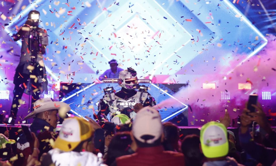Teatro del Pueblo de “Tlaxcala, la Feria de Ferias 2023” se inundó de música electrónica y k-pop