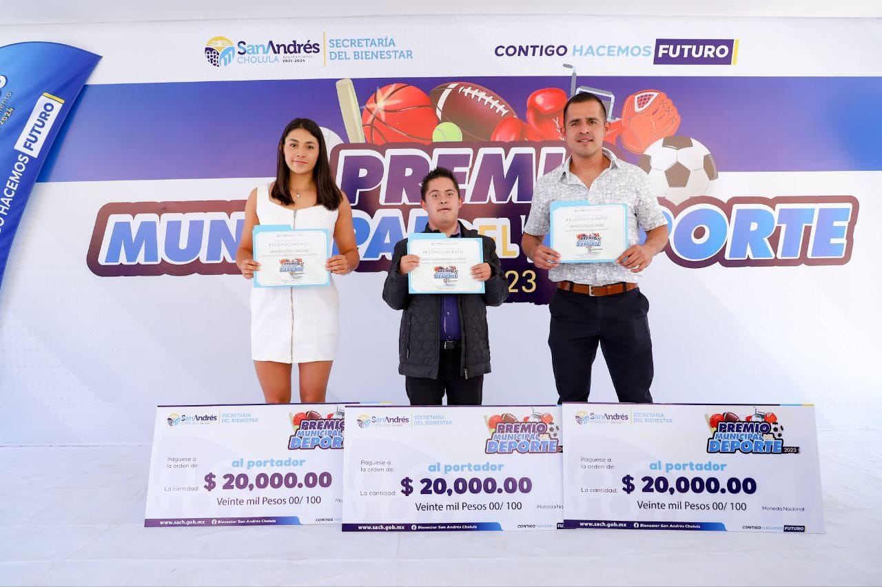 Entrega Mundo Tlatehui Premio Municipal del Deporte a atletas destacados de San Andrés Cholula