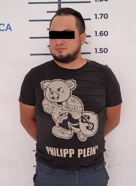 Recupera policía de San Andrés Cholula vehículo con reporte de robo; hay un detenido