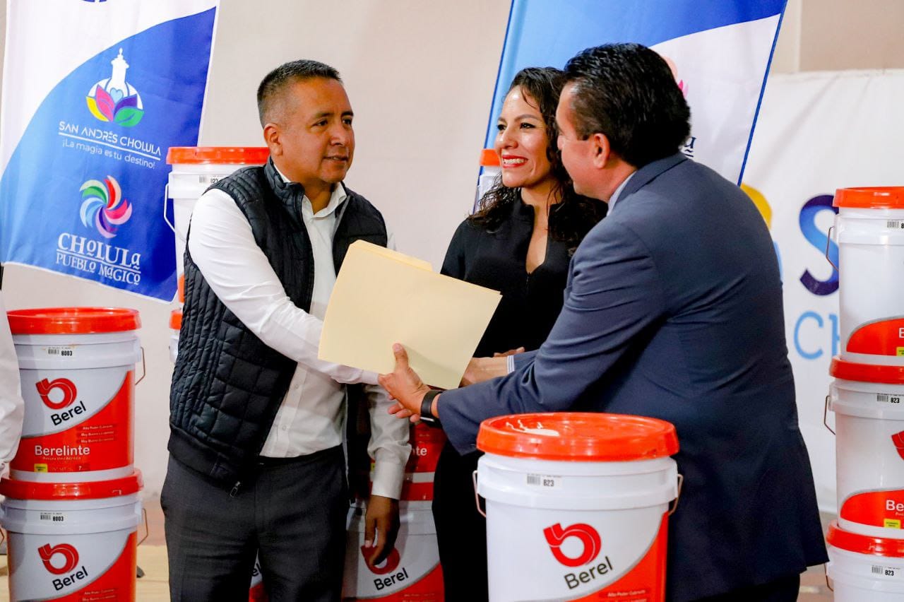 Por: Cortesía Otorga Mundo Tlatehui apoyos en especie a escuelas públicas de San Andrés Cholula