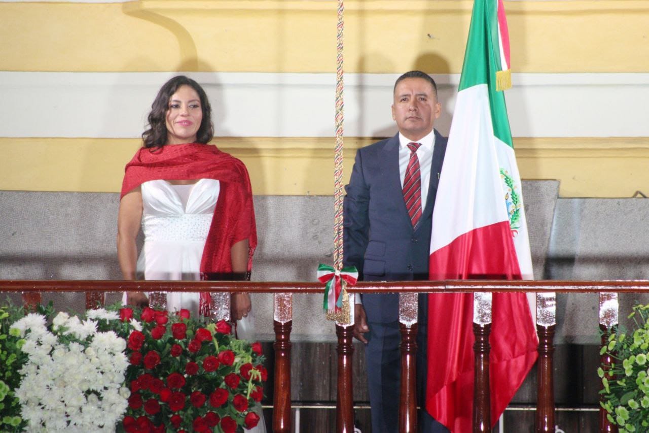 Encabezó Mundo Tlatehui Grito de Independencia en San Andrés Cholula