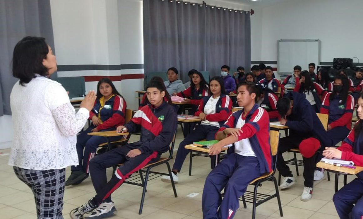 Realiza Cobat conferencias para telebachilleratos comunitarios