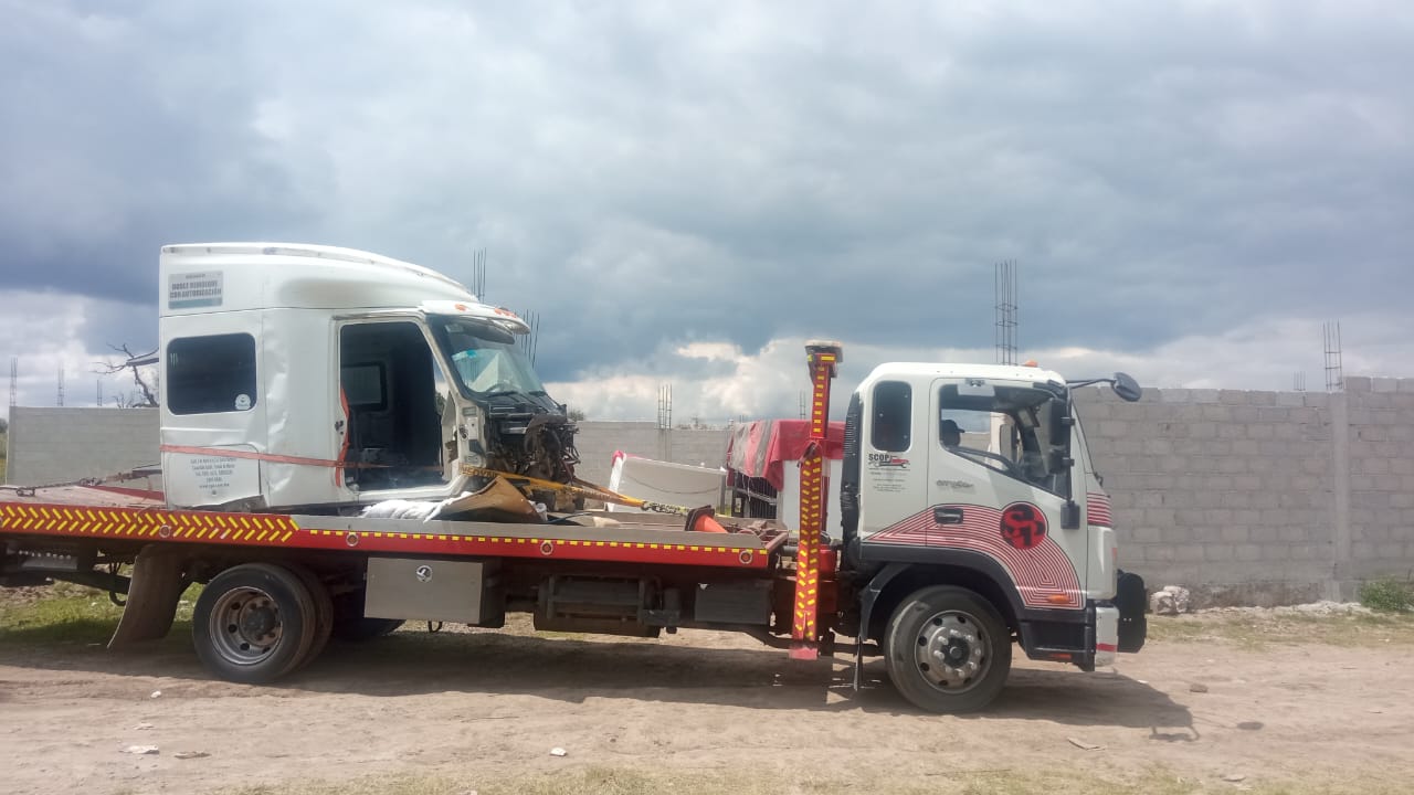 Mediante cateo recuperan en Calpulalpan tráiler robado en Hidalgo