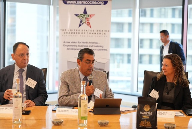 Por: Cortesía Gobernador se reúne con miembros de cámara de comercio México-Estados Unidos