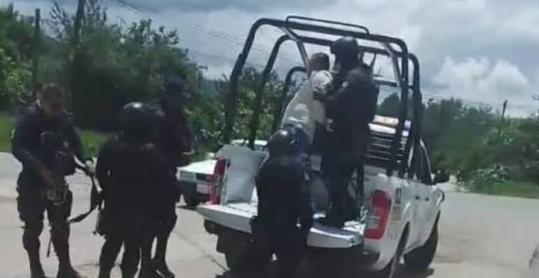 Detienen en Guerrero a tlaxcalteca originario de Huamantla, es padre de uno de los normalistas de Ayotzinapa