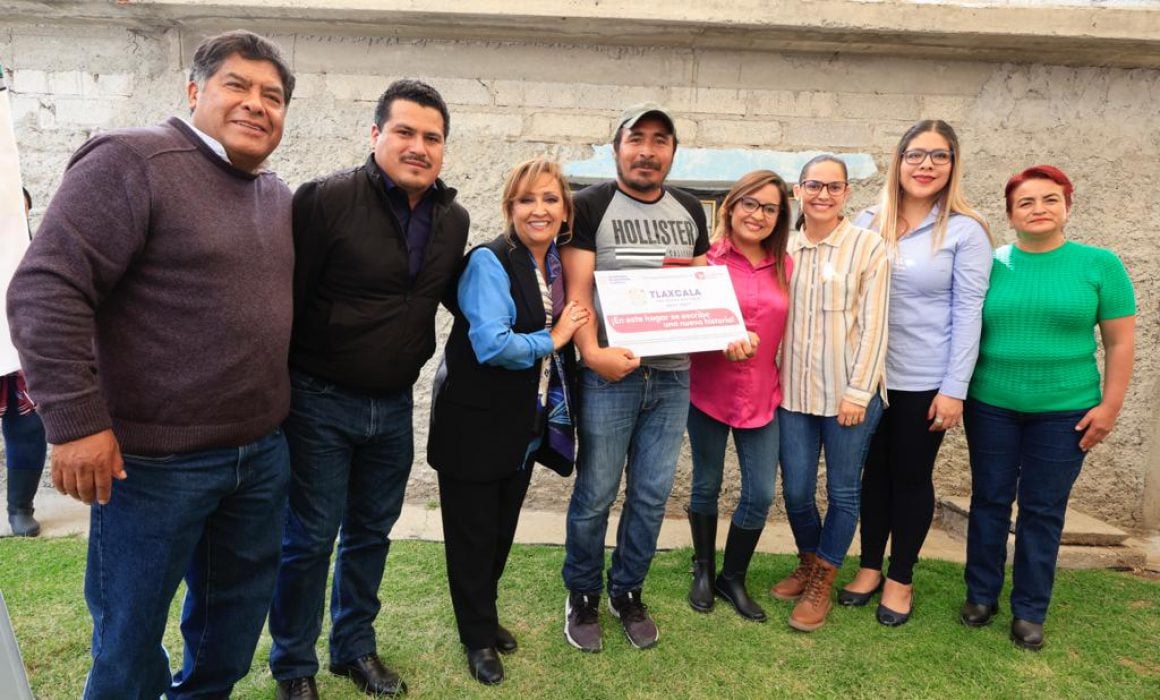 Por: Cortesía Inició Lorena Cuéllar programa de calentadores solares en Hueyotlipan