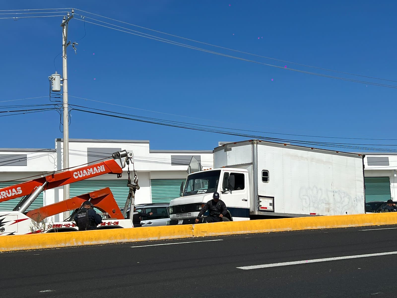Frustran robo de tractocamión sobre Vía Corta, a la altura de Tenancingo 