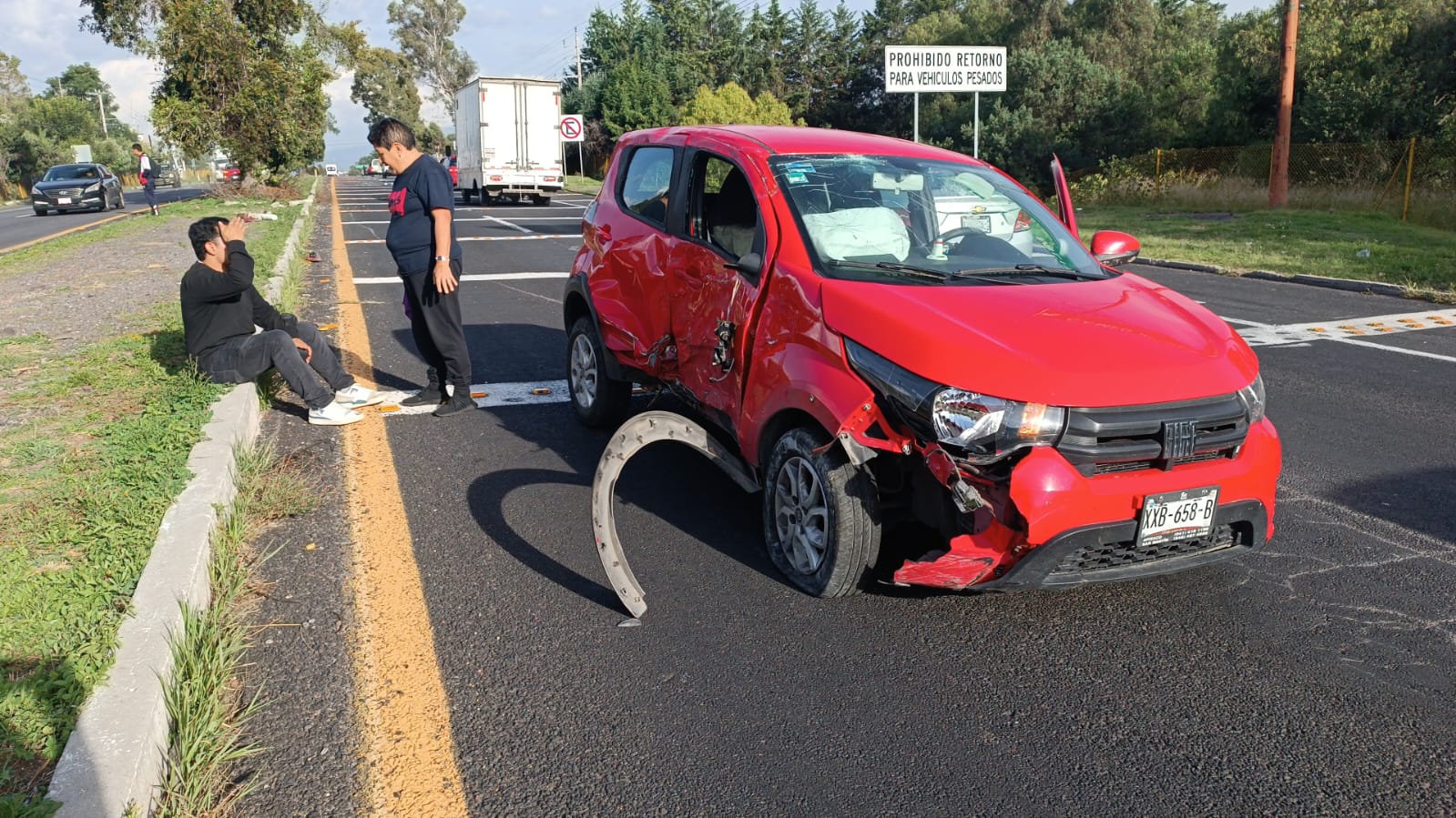 Hombre en estado de ebriedad salva la vida tras accidentadarse en la Tlaxcala-Texmelucan
