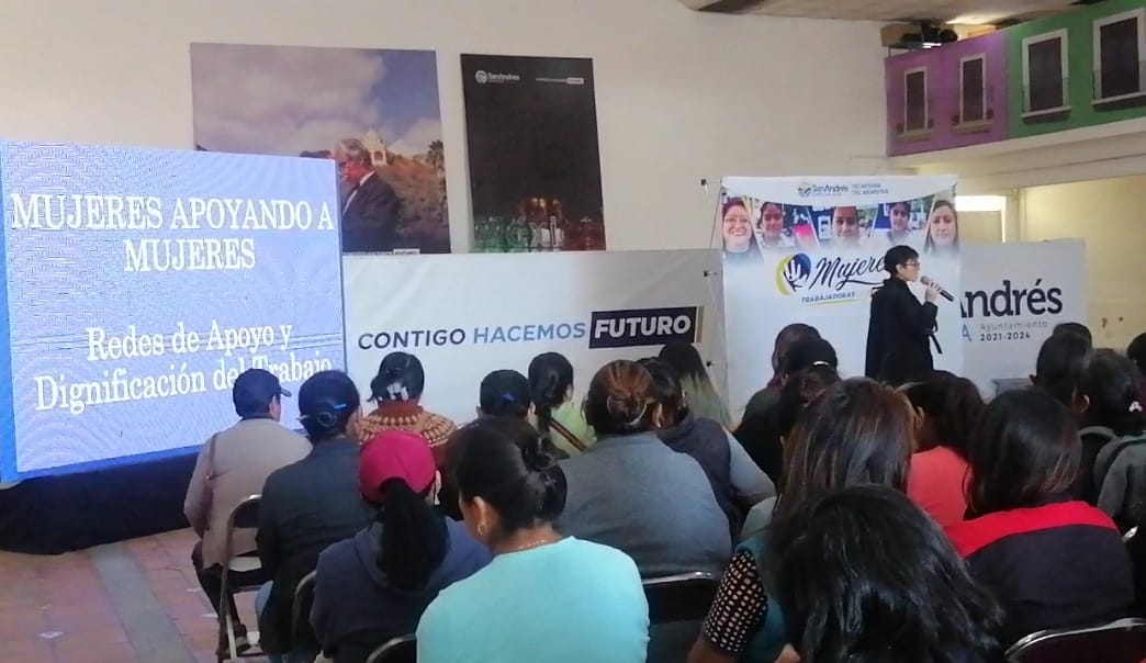 Participan más de un centenar de mujeres emprendedoras en taller de “Mujeres Trabajadoras con Futuro”