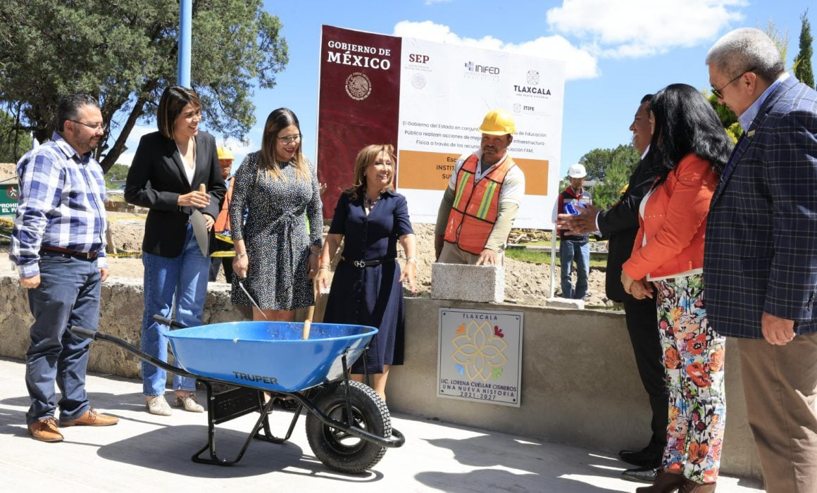 Por: Cortesía Encabeza Lorena Cuéllar arranque de obra en el ITST