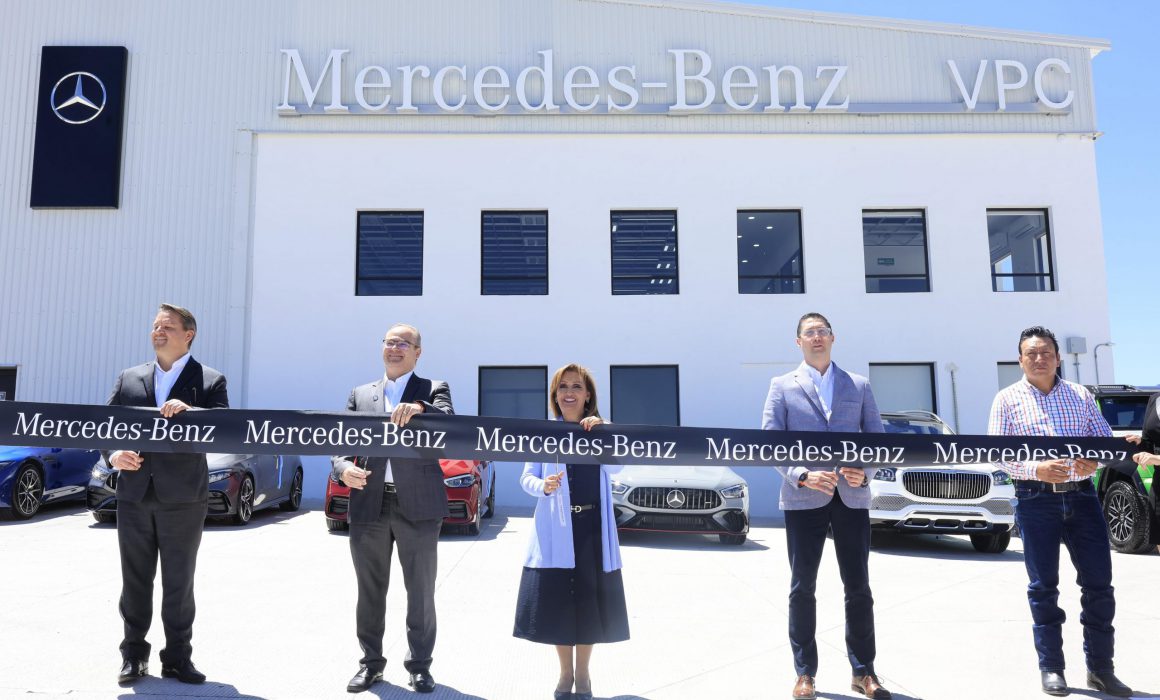 Inaugura Lorena Cuéllar centro de preparación vehicular Mercedes–Benz