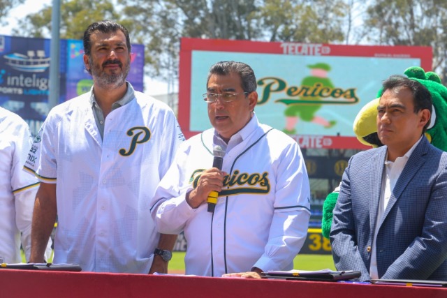 Por: Cortesía Gobierno de Puebla entrega concesión de estadio Hermanos Serdán a Pericos